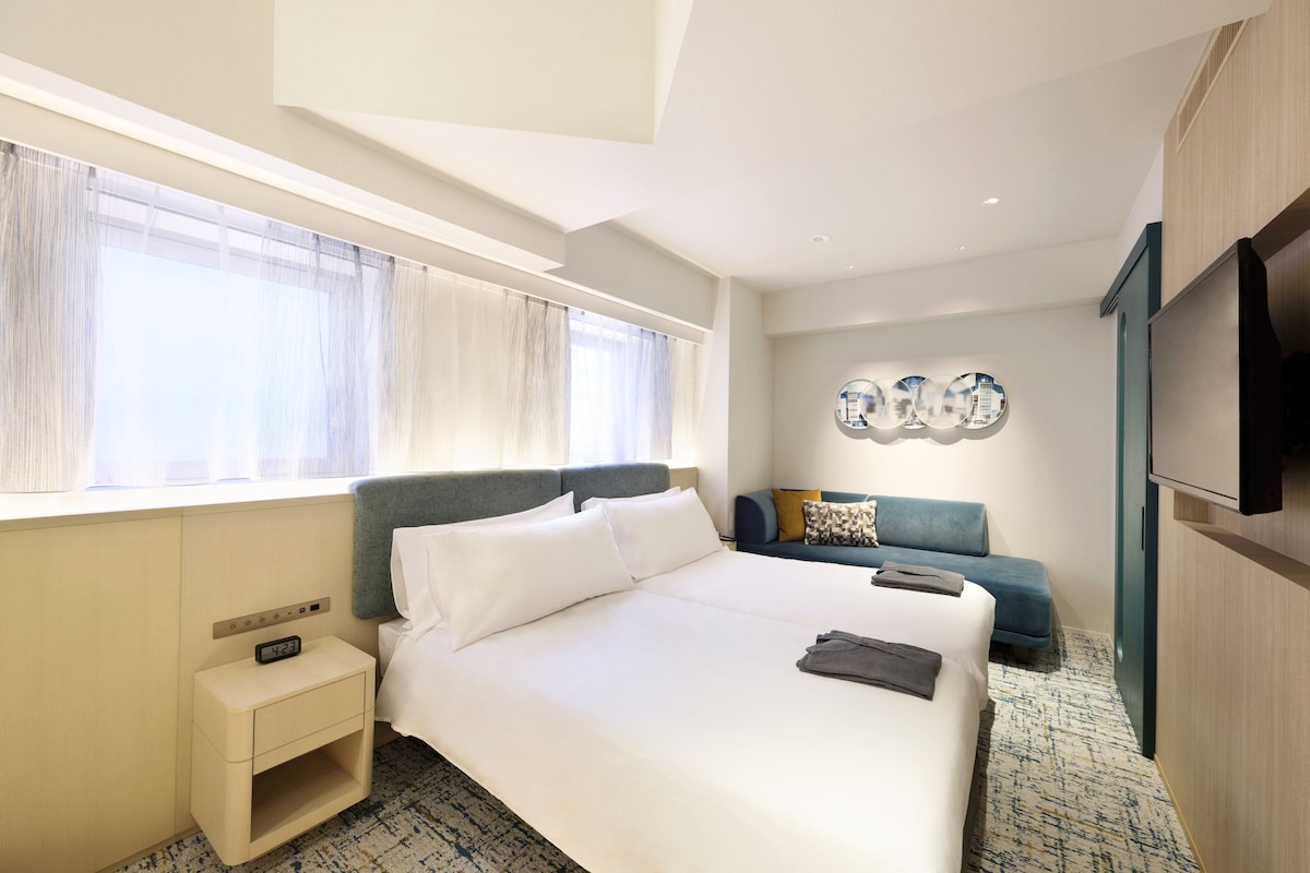 Duplex, 2 Bedrooms, Kitchenette (Suite) | Meja, ruang kerja komputer riba, kalis bunyi, Wi-fi percuma 