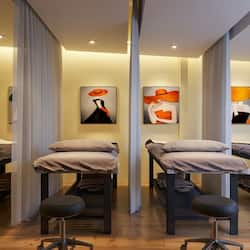 Body treatments, Swedish massages, massages on the beach, body wraps
