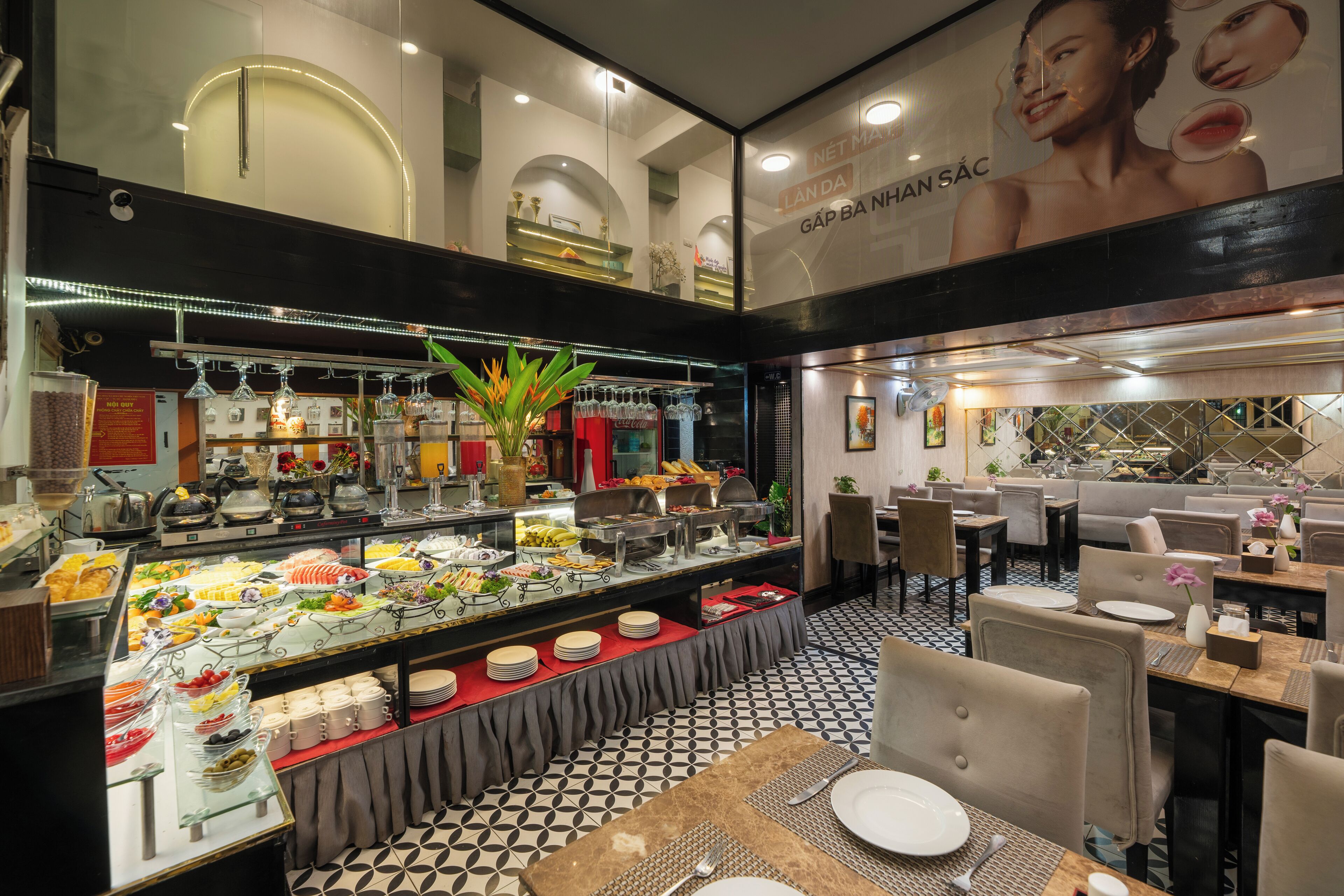 Daily buffet breakfast (VND 100000 per person)