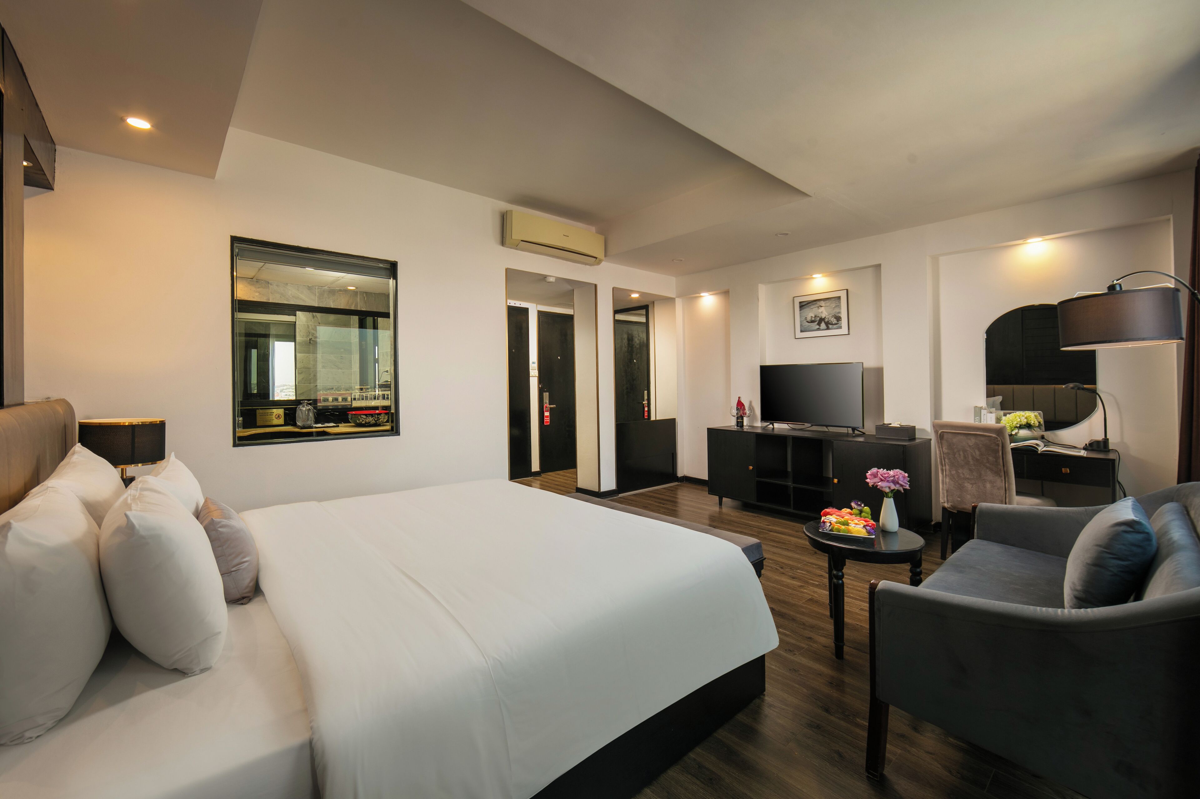 Executive Suite City view | 고급 침구, 메모리폼 침대, 미니바, 객실 내 금고