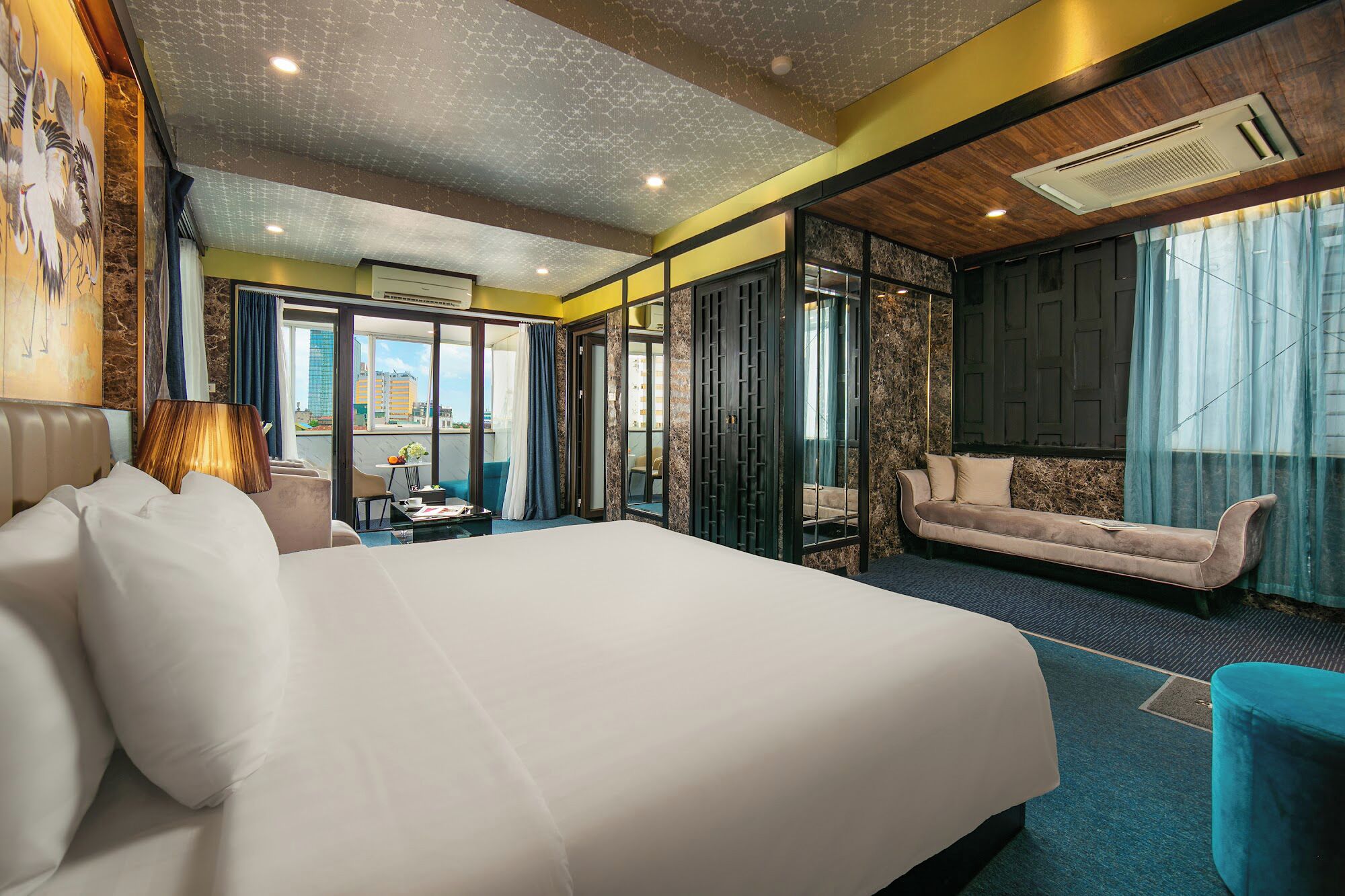 ja cosmo suite balcony with jacuzzi | 1 bedroom, premium bedding, memory-foam beds, minibar