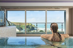 Indoor pool, seasonal outdoor pool, sun loungers
