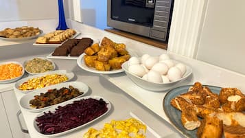 Tägliches inbegriffenes Frühstücksbuffet
