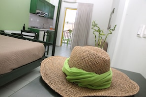 Studio | In-room safe, soundproofing, iron/ironing board, free WiFi - Apollon Hotel Apartments (Rethymno)