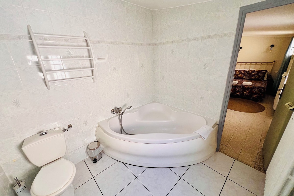 double room, terrace | bathroom | free toiletries, hair dryer, towels, soap