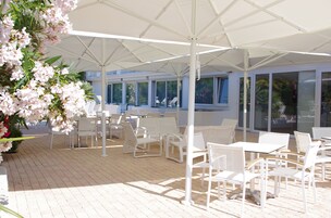 Buiten dineren