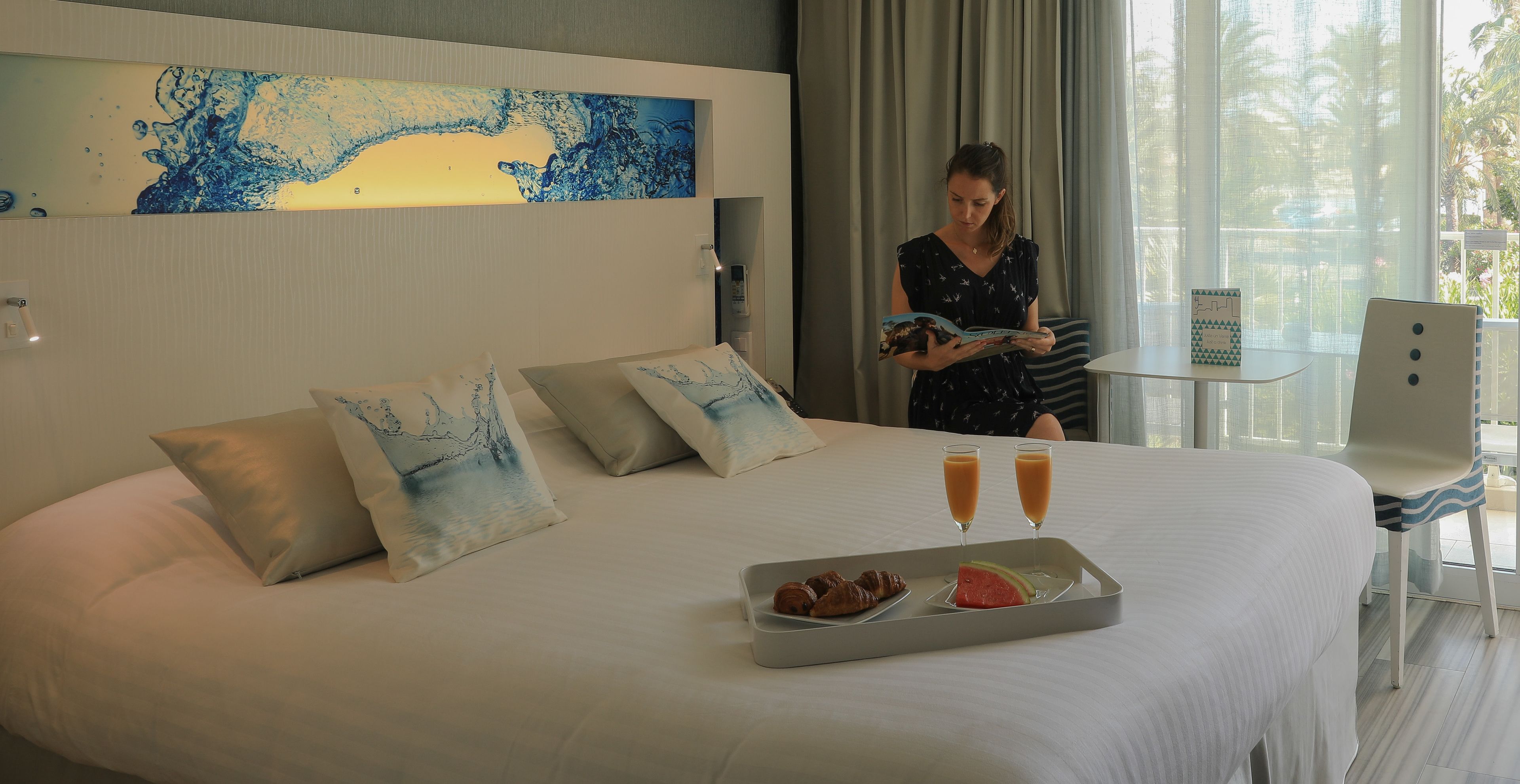 classic double room, sea view | 2 bedrooms, minibar, in-room safe, laptop workspace