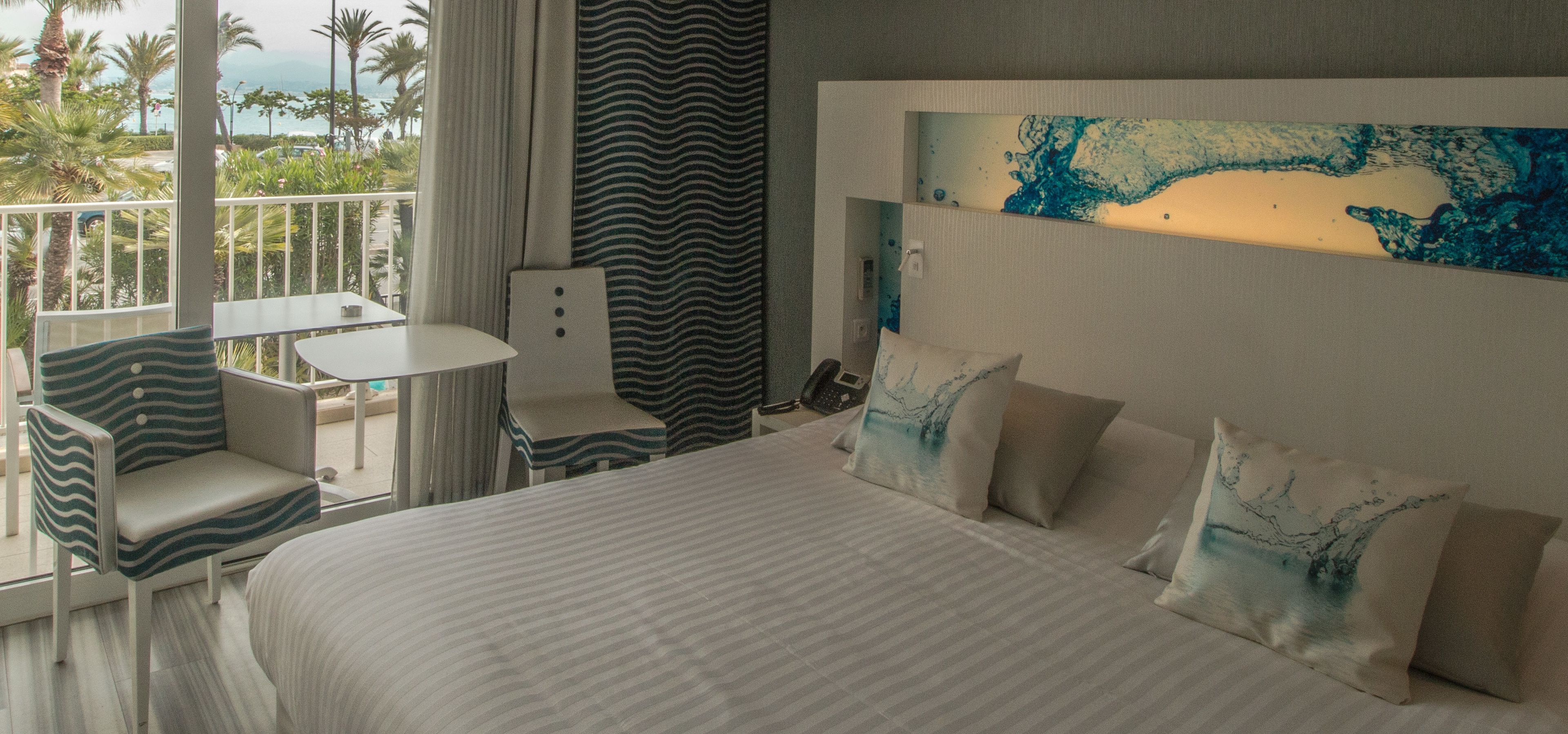 classic double room, sea view | 2 bedrooms, minibar, in-room safe, laptop workspace