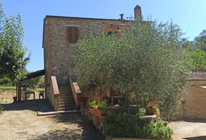 Front of property - San Bernardino del Lago (Rapolano Terme)