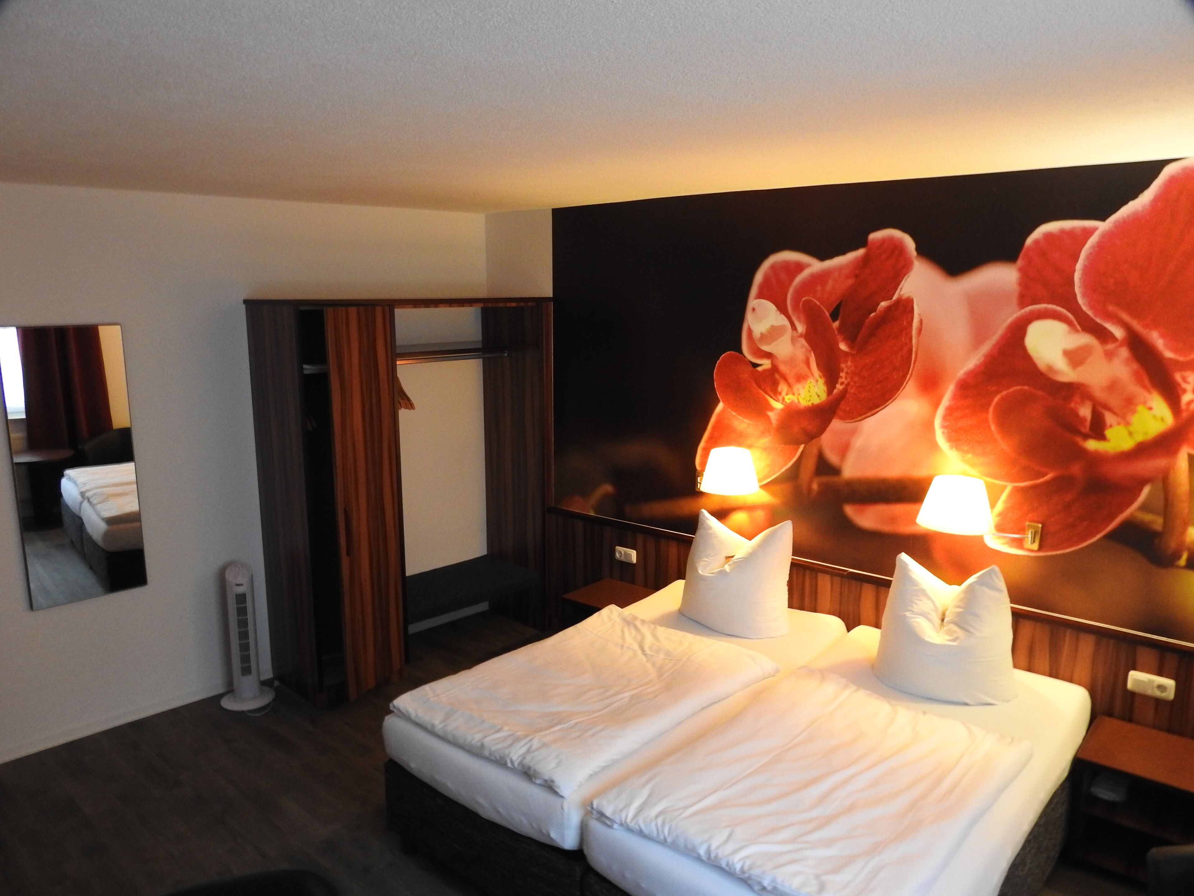 Comfort Double Room | Individually decorated, individually furnished, desk, iron/ironing board