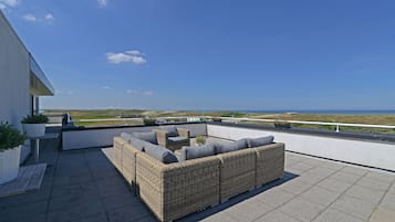 Suite, terrasse, vue mer | Vue de la chambre