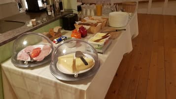 Desayuno buffet incluido todos los días
