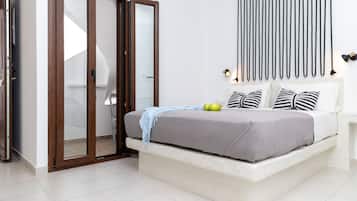 Firemannsrom – superior (Ground Floor) | Sengetøy av topp kvalitet, skrivebord og skrivebord for bærbar PC