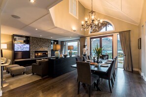 Interior - Commonage Villas by Staysouth (Queenstown)