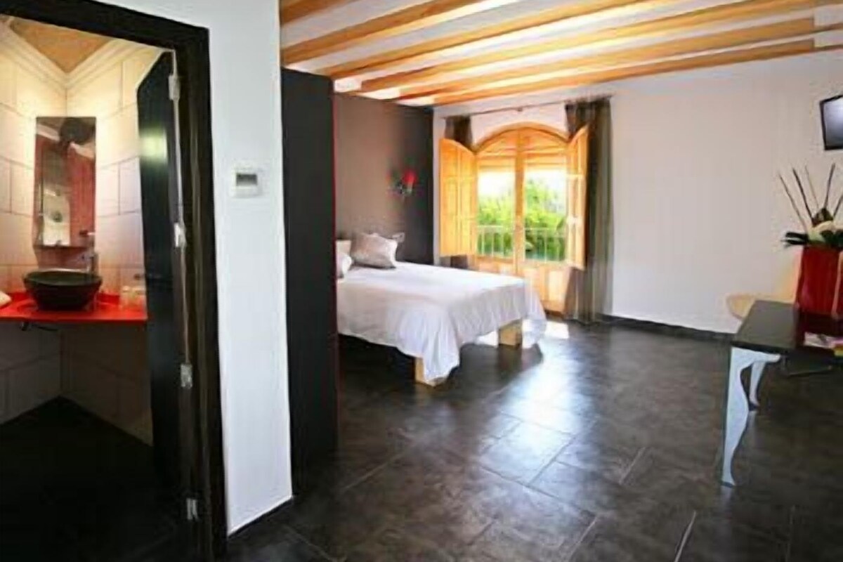 Chambre Double Supérieure, 1 très grand lit