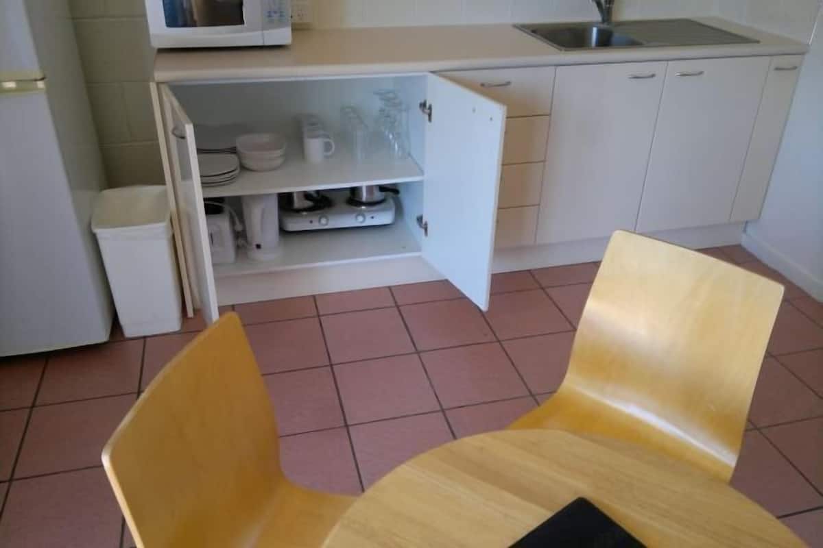 Cucina privata | Frigorifero con congelatore, microonde, macchina per tè/caffè