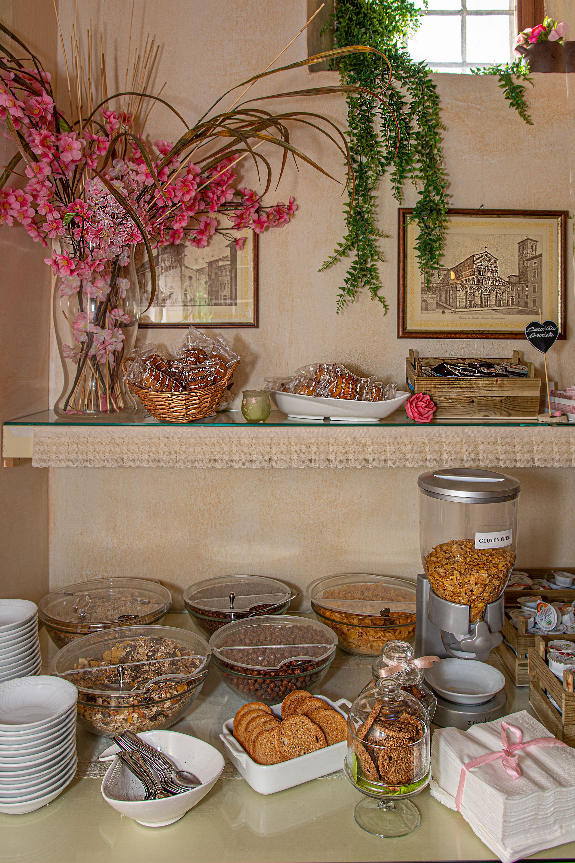 daily buffet breakfast (eur 10 per person)