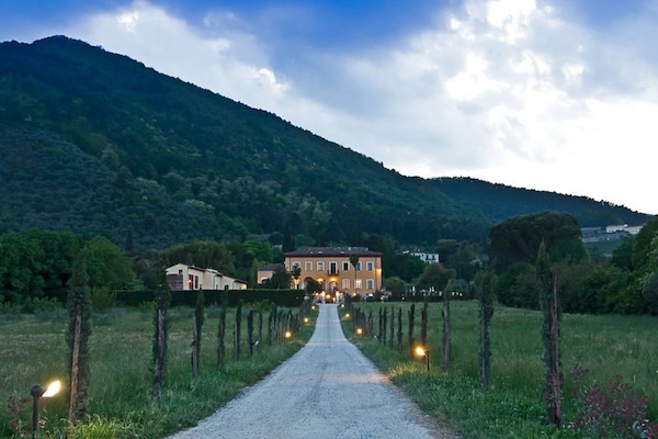 Entrada de la propiedad
