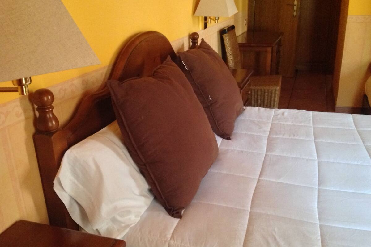 basic double room single use, 1 bedroom | individually decorated, desk, free wifi