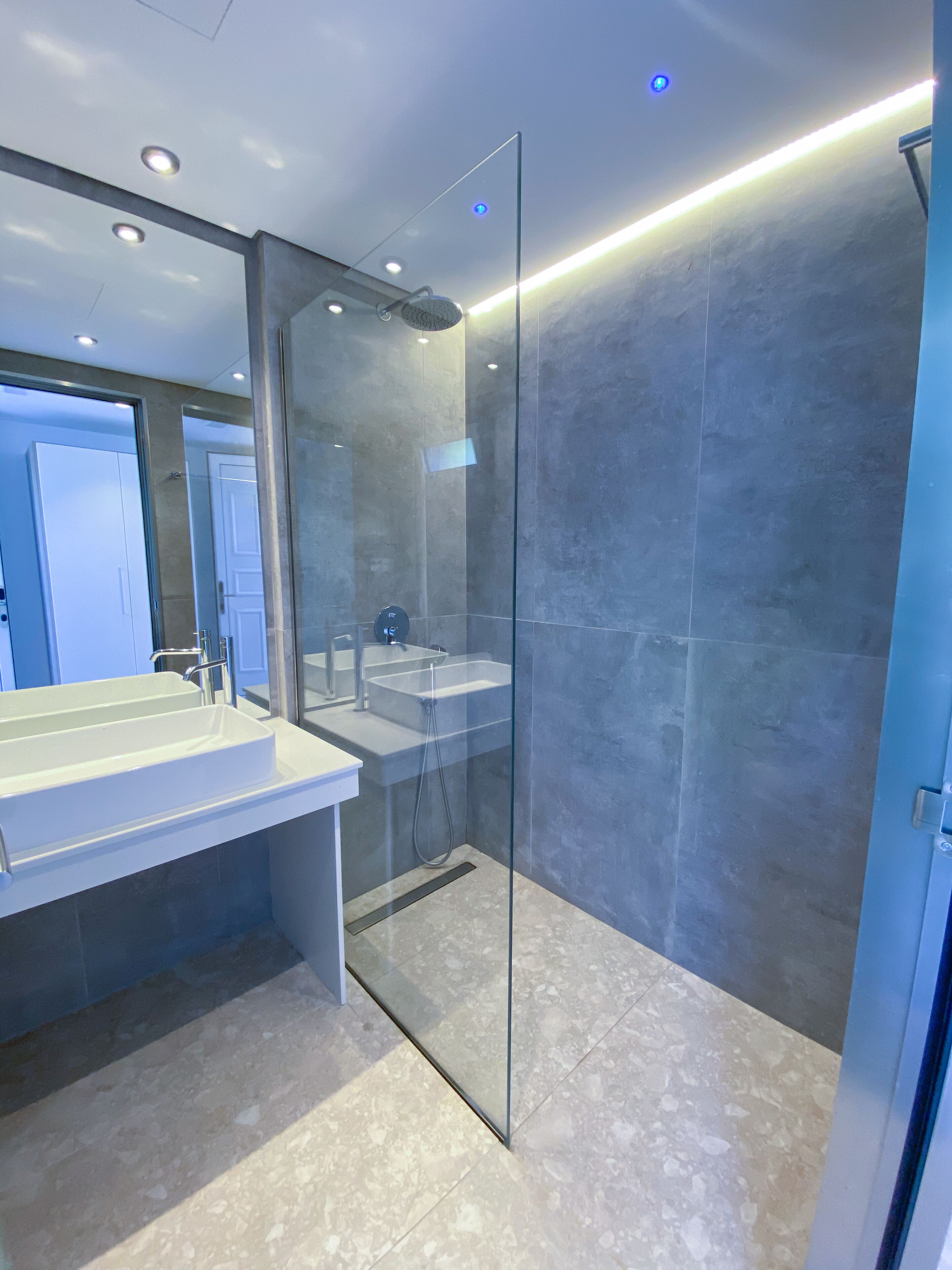 Photo - Lardos Bay Hotel