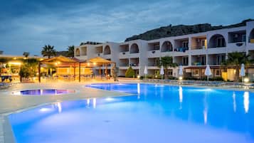 Poolbar