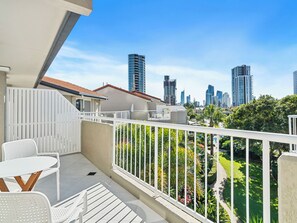 Standard-Apartment, 3 Schlafzimmer | Blick vom Balkon