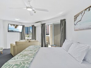 Apartamento estándar, 3 habitaciones | Decoración individual y mobiliario individual