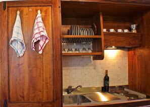 Apartment, Ground Floor (Dino) | Private kitchenette
