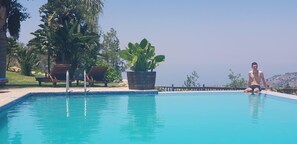Outdoor pool - Demetriou Paradisos Hills (Lysos)