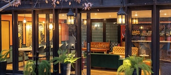 Aubrey Hotel Boutique