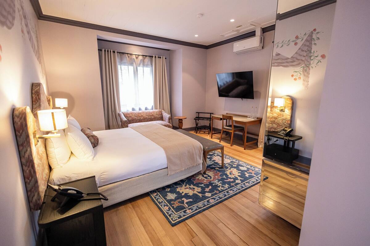 Deluxe Double Room | 1 bedroom, premium bedding, down comforters, pillowtop beds