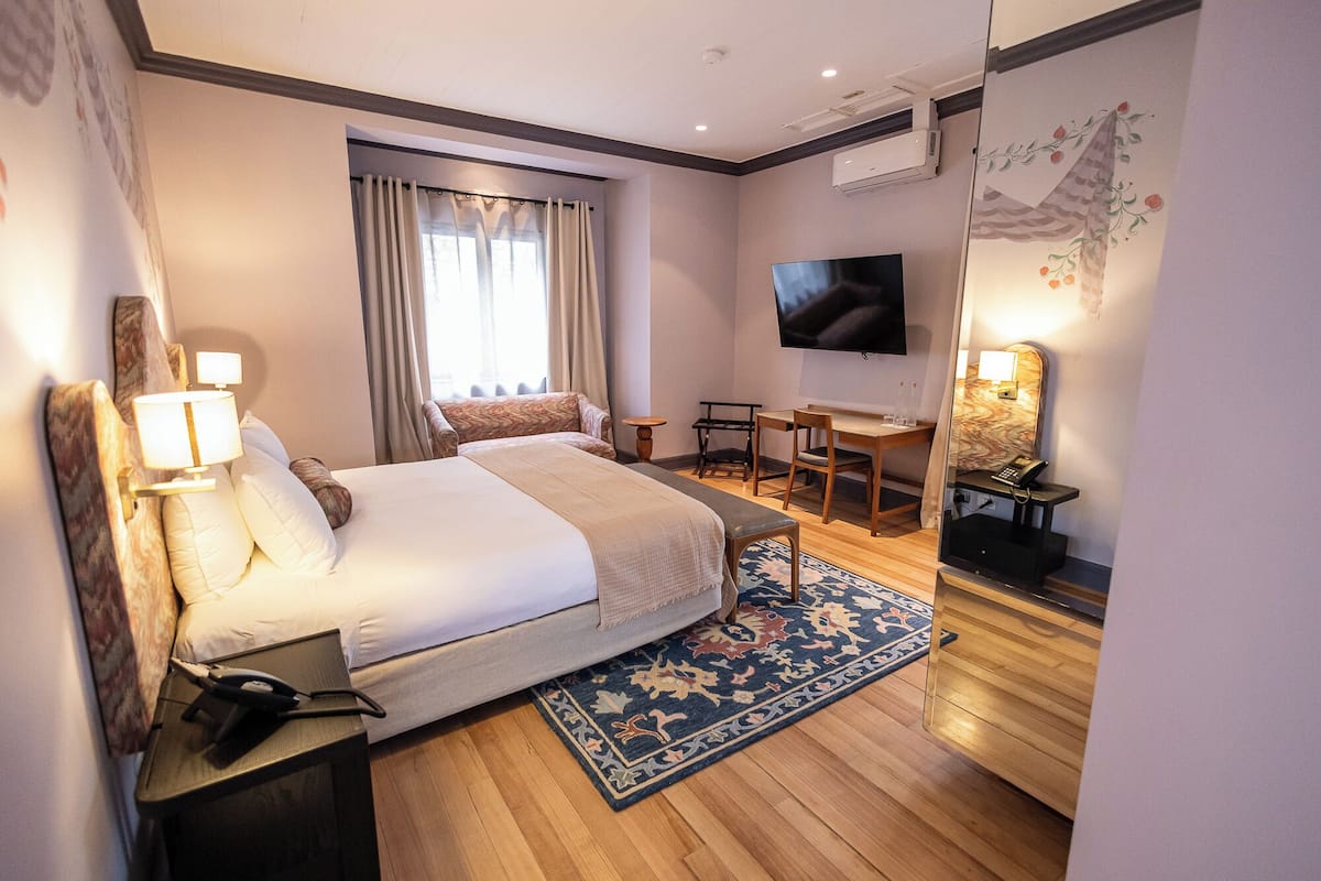 Deluxe-Doppelzimmer | Hochwertige Bettwaren, Daunenbettdecken, Pillowtop-Betten, Minibar