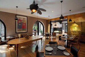 Free daily cooked-to-order breakfast - Aubrey Hotel Boutique (Santiago)