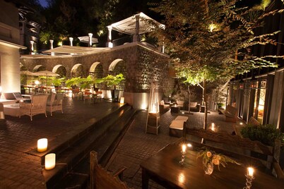 Aubrey Hotel Boutique