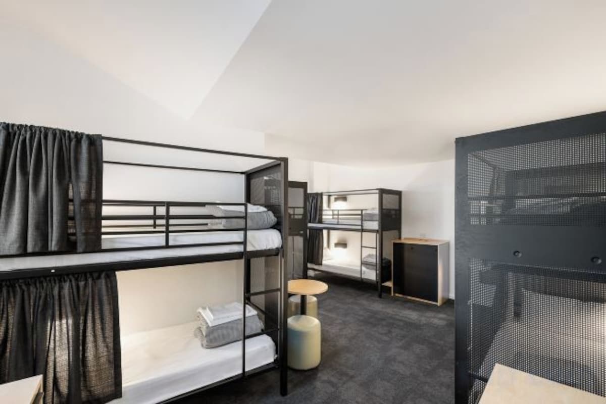 Blackout drapes, WiFi (free), bed sheets