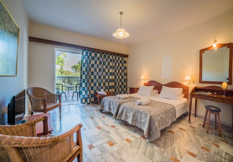 Ilaria Hotel - view 2