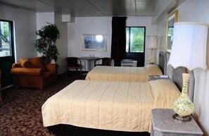 双人房, 2 张双人床 | 办公桌、免费 WiFi