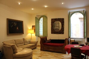 Télévision à écran plat