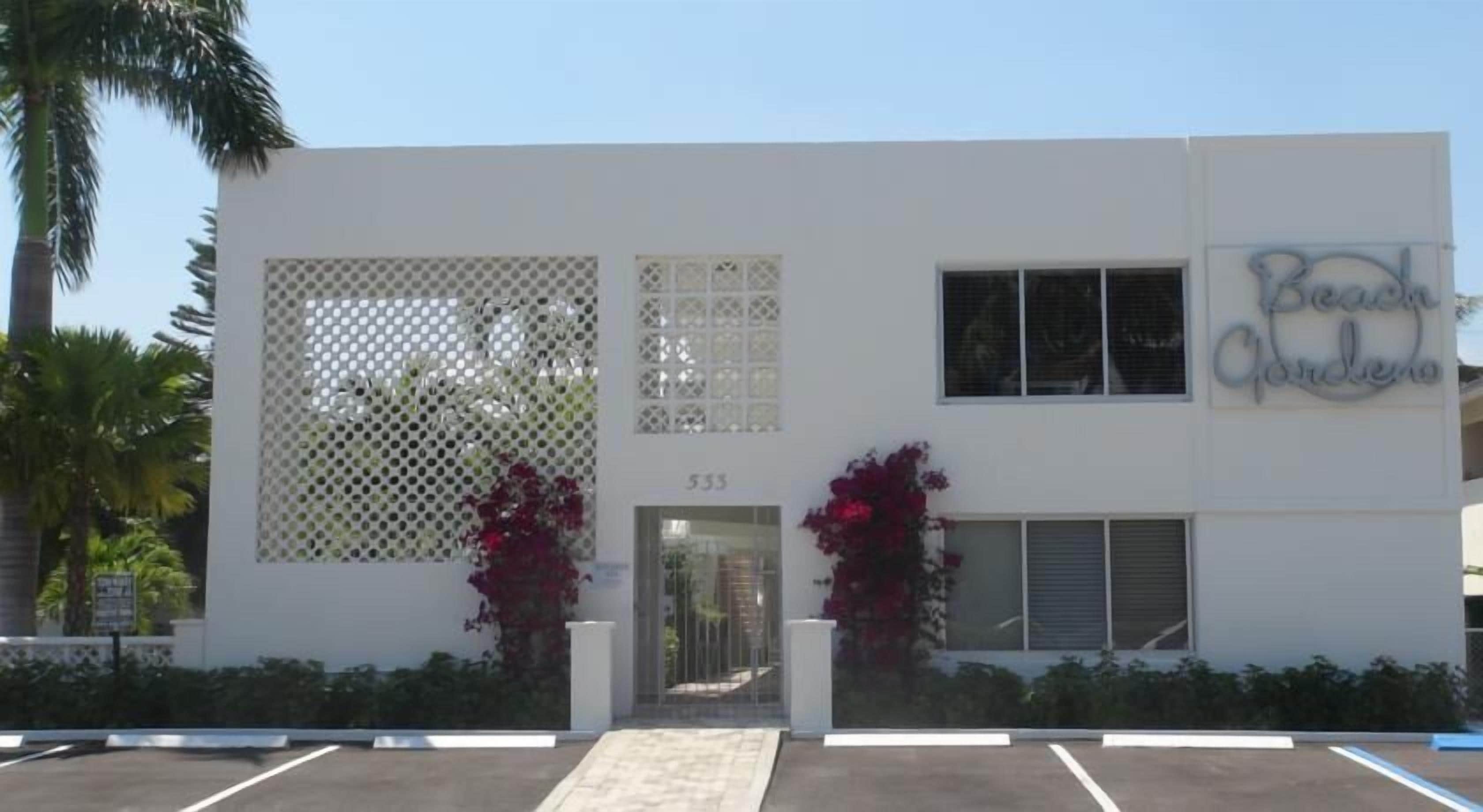 Photo - Beach Gardens