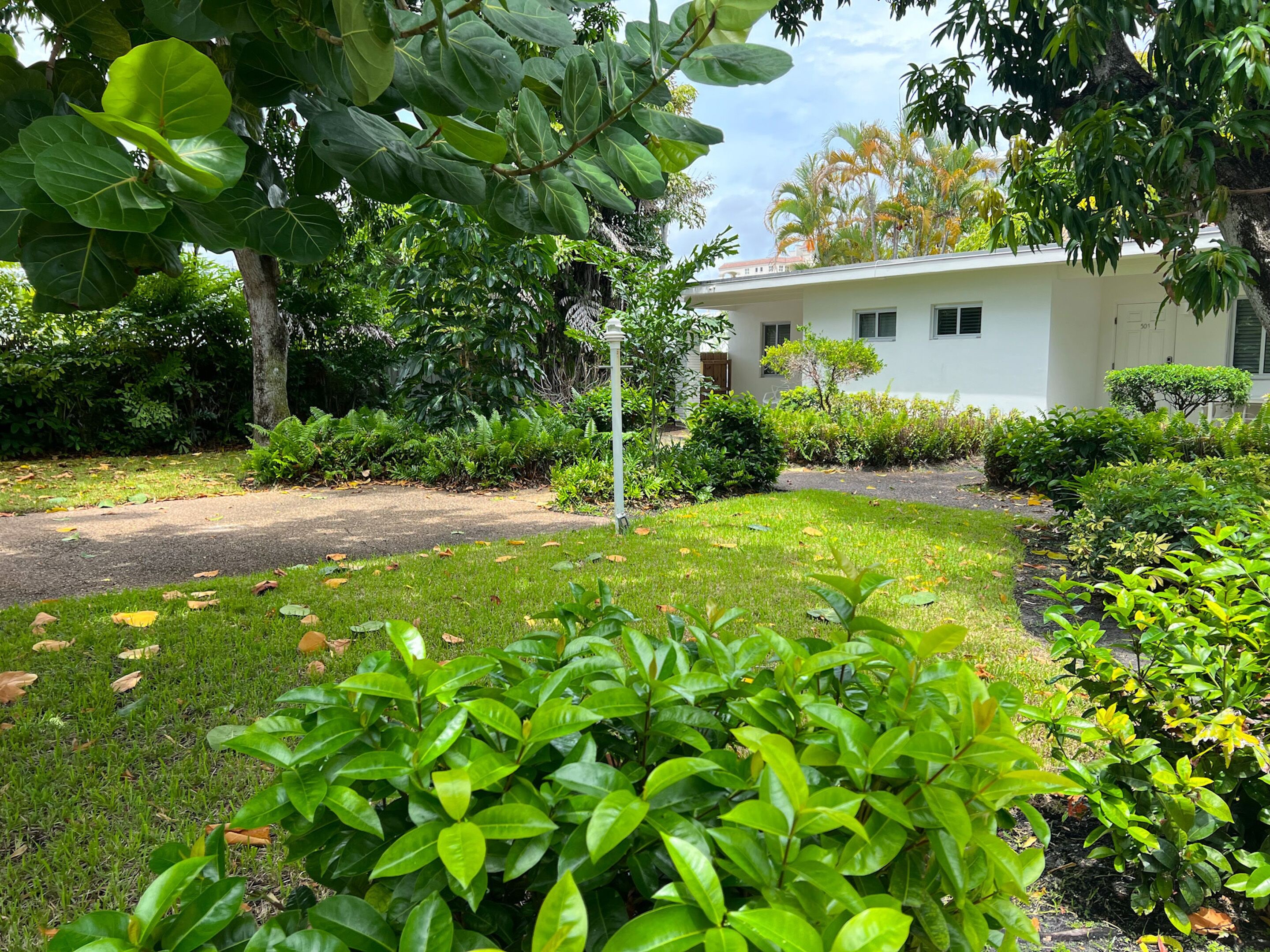 Photo - Beach Gardens