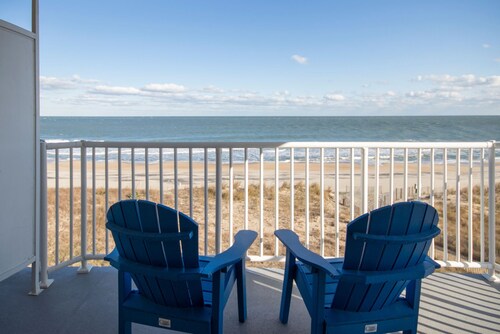 SeaLoft Oceanfront Hotel