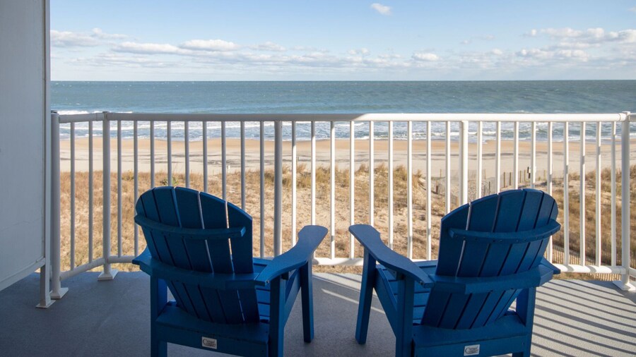 SeaLoft Oceanfront Hotel