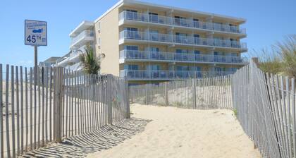 Atlantic OceanFront Inn