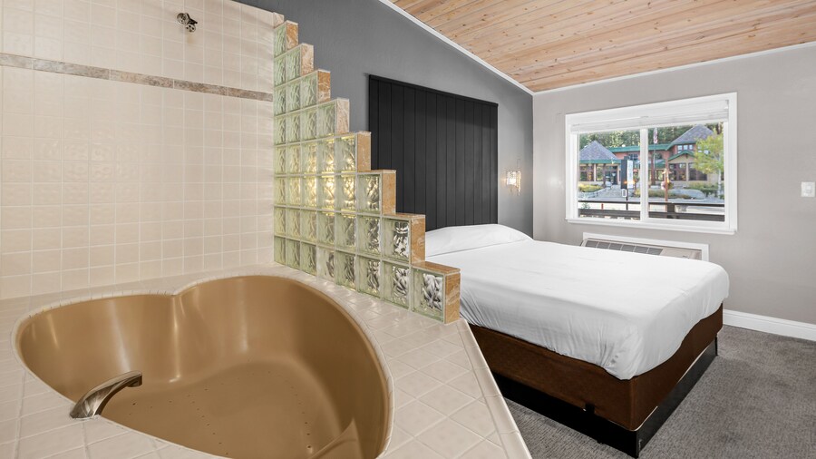 The Inn at Boatworks