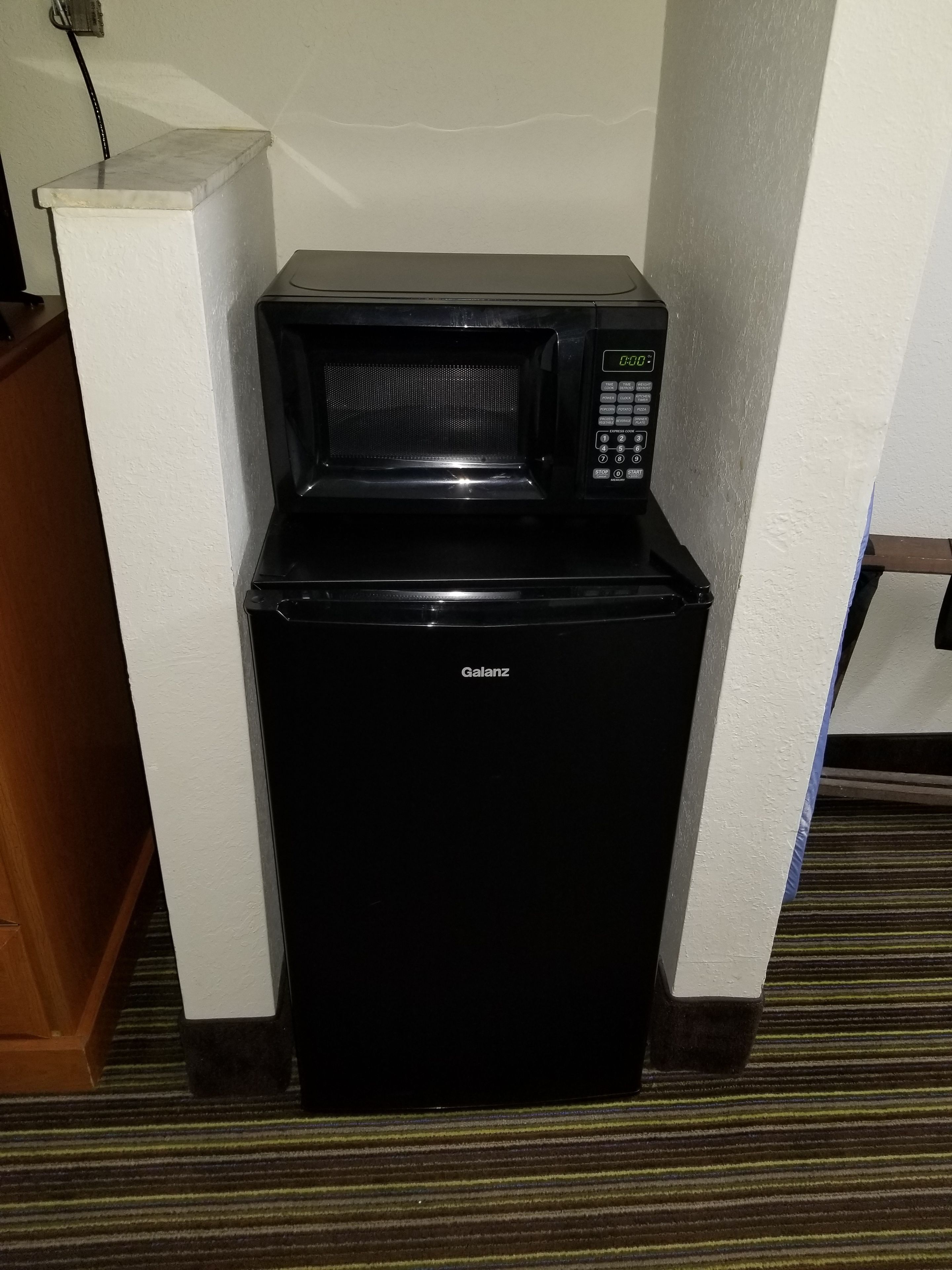 Photo - Executive Inn