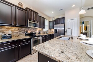 Fridge, microwave, oven, dishwasher - Paradise Palms Resort by Global Resort Homes (Kissimmee)
