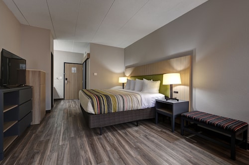 Country Inn & Suites by Radisson, Pierre, SD