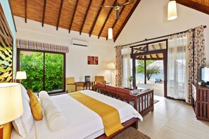 Premium bedding, minibar, in-room safe, desk