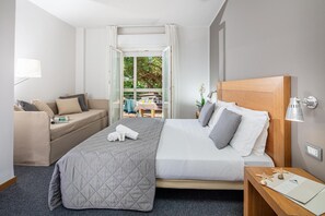 In-room safe, desk, free WiFi, bed sheets