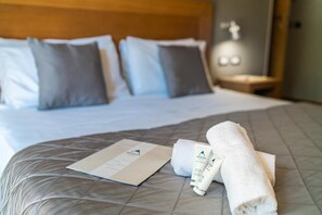 In-room safe, desk, free WiFi, bed sheets